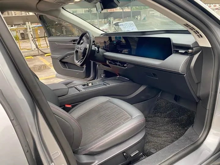FORD MONDEO LUXURY 2023
