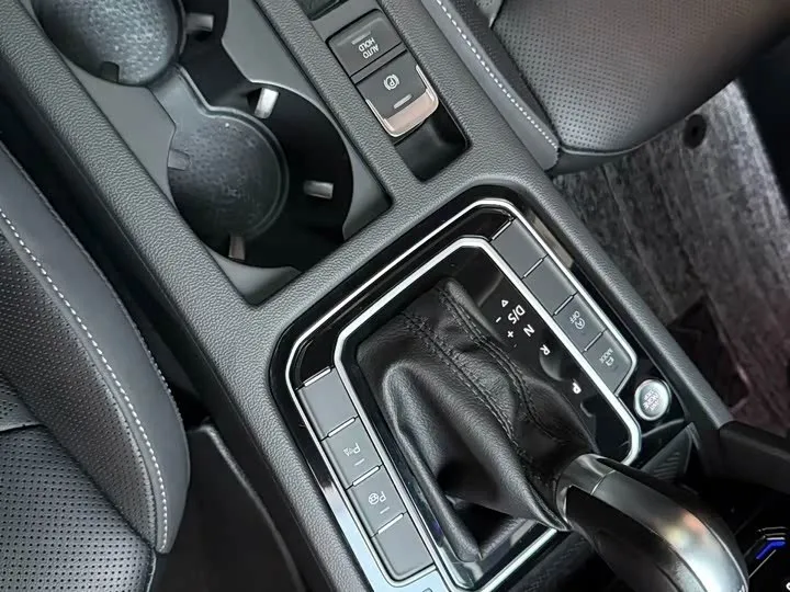 VOLKSWAGEN CC 2023