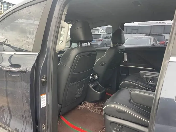 HYUNDAI CUSTO PREMIUM 2021