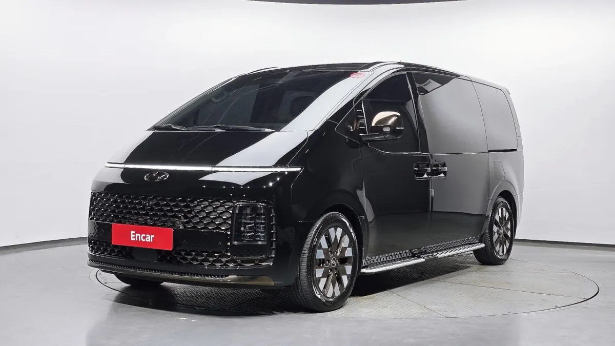 HYUNDAI STARIA LOUNGE STARIA 4WD LOUNGE 9-SEATER 2022