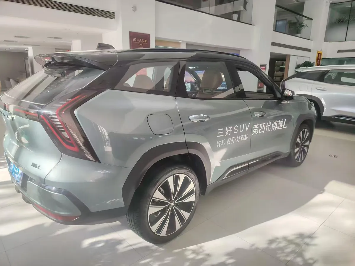 GEELY BOYUE L 2025