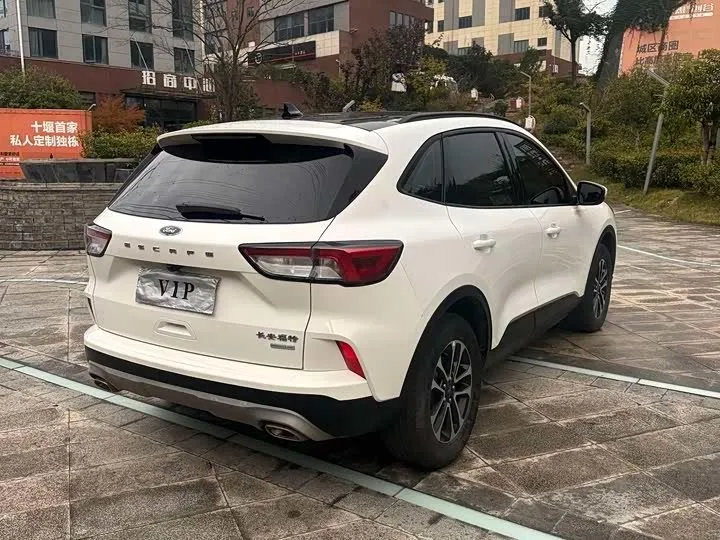 FORD ESCAPE ECOBOOST 245 2WD 2023