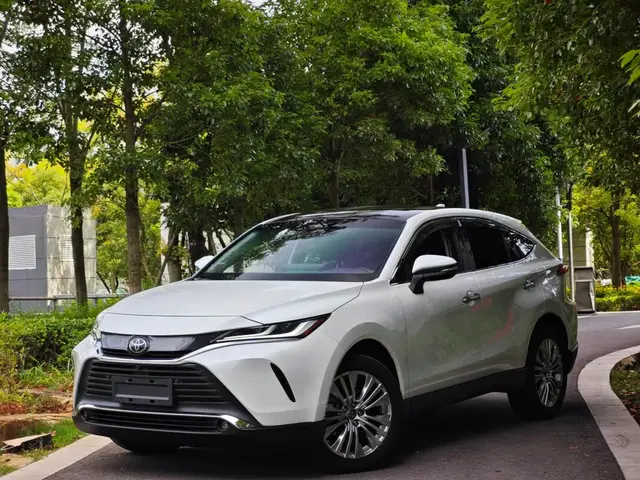 TOYOTA VENZA PREMIUM 2023