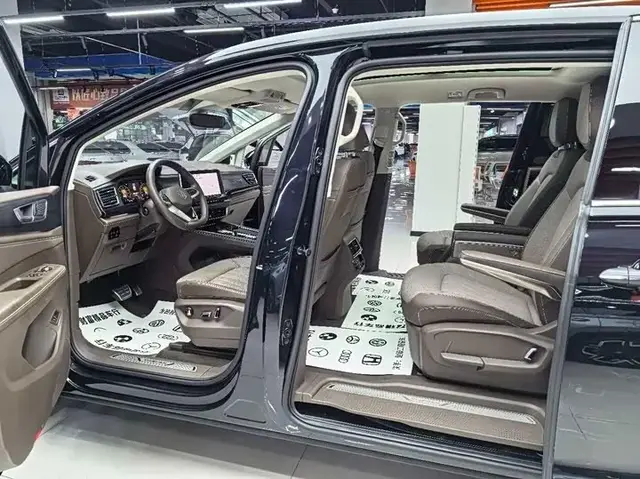 VOLKSWAGEN VILORAN PREMIUM 2022