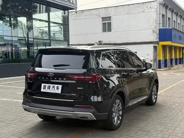 FORD EQUATOR PREMIUM 2023