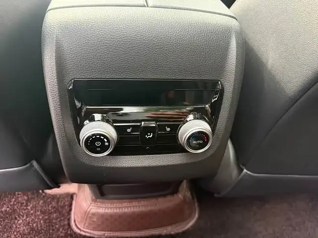 FORD EQUATOR PREMIUM 2023
