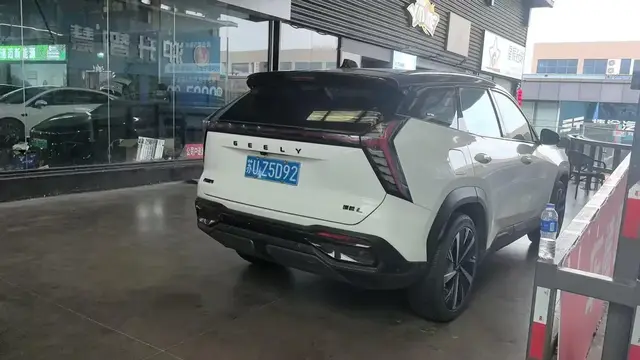 GEELY BOYUE L PREMIUM 2023