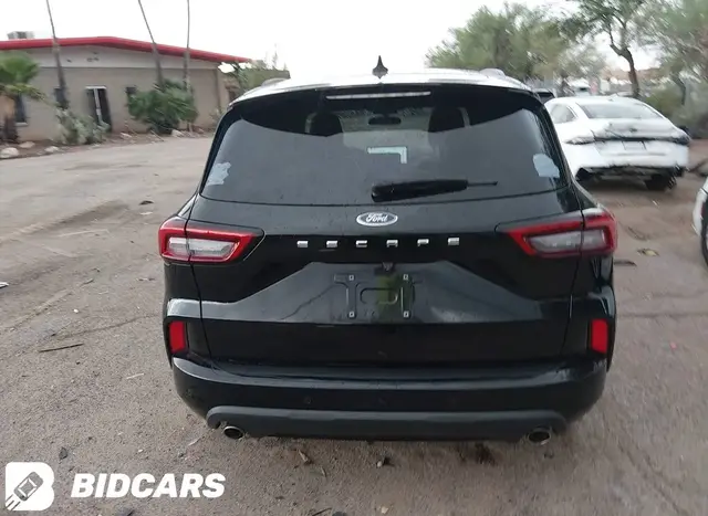 FORD ESCAPE 2024