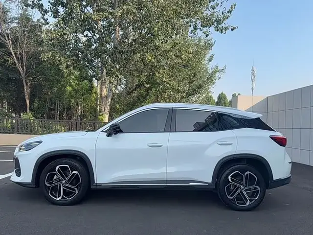 MG ONE 2022