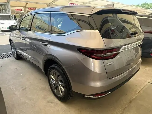 GEELY JIAJI LUXURY 2022