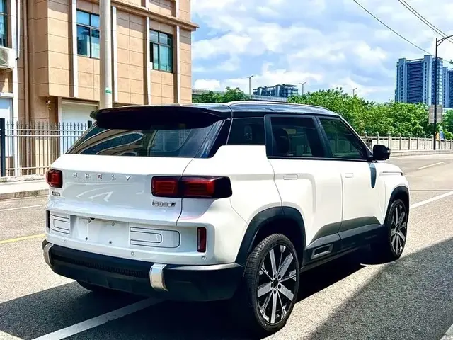 GEELY ICON PREMIUM 2023