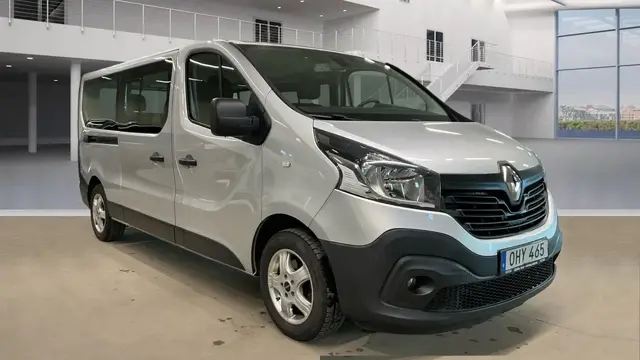 RENAULT TRAFIC 2016