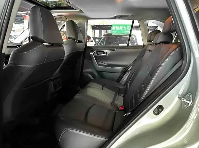 TOYOTA RAV4 2022
