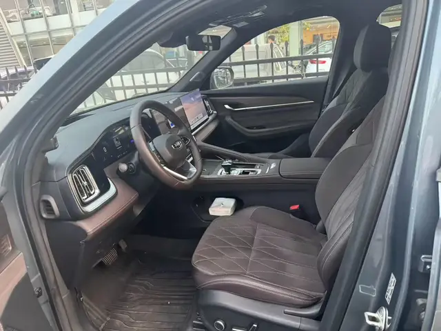 GEELY XINGYUE L 2026