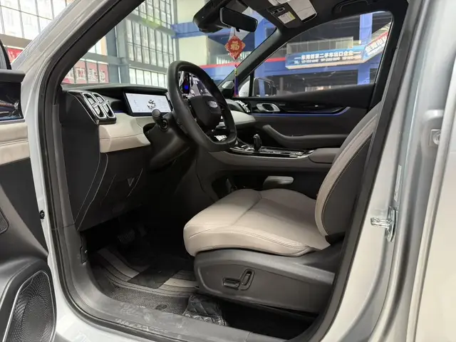GEELY BOYUE L 2025
