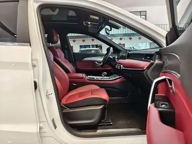 JETOUR X70 PLUS 2023