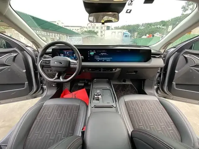 FORD MONDEO LUXURY 2023