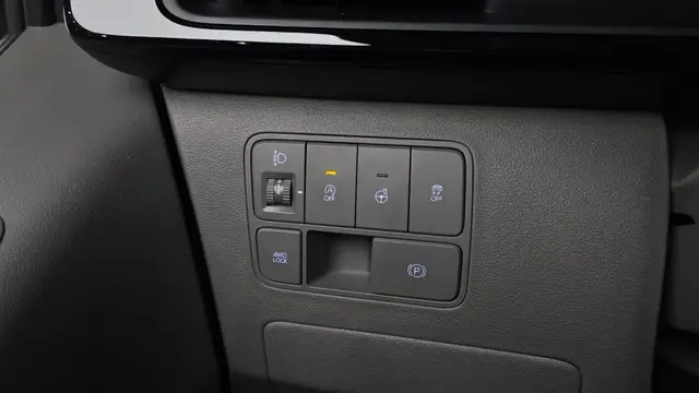 HYUNDAI STARIA LOUNGE STARIA 4WD LOUNGE 9-SEATER 2022