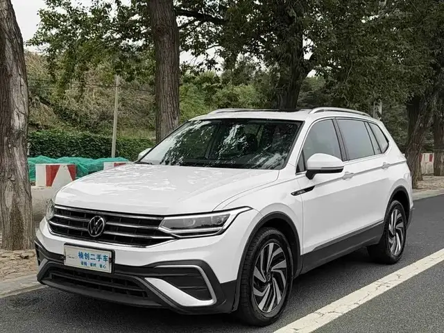 VOLKSWAGEN TIGUAN L 2024
