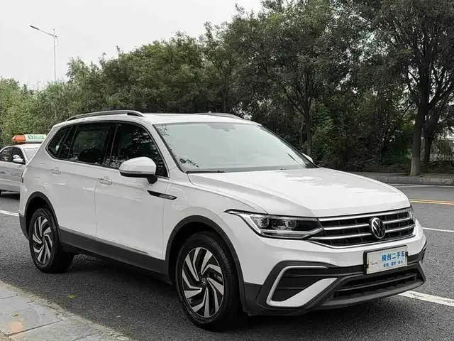 VOLKSWAGEN TIGUAN L 2024