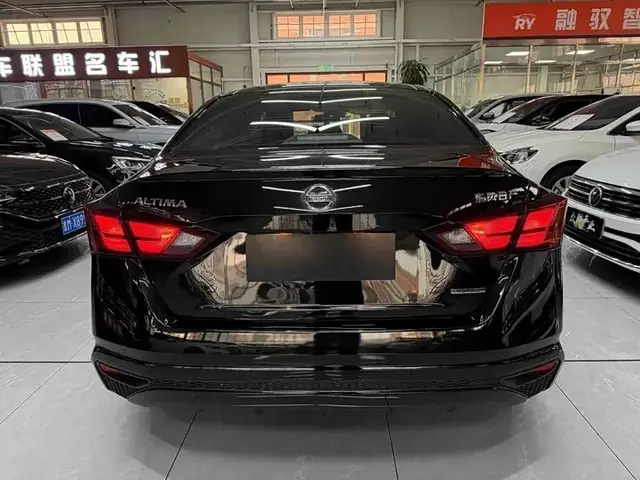 NISSAN ALTIMA 2022