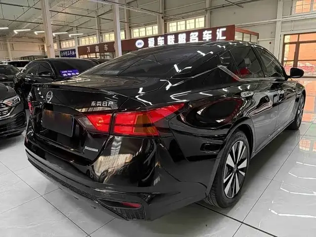 NISSAN ALTIMA 2022