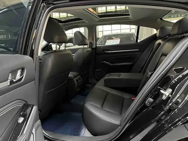 NISSAN ALTIMA 2022