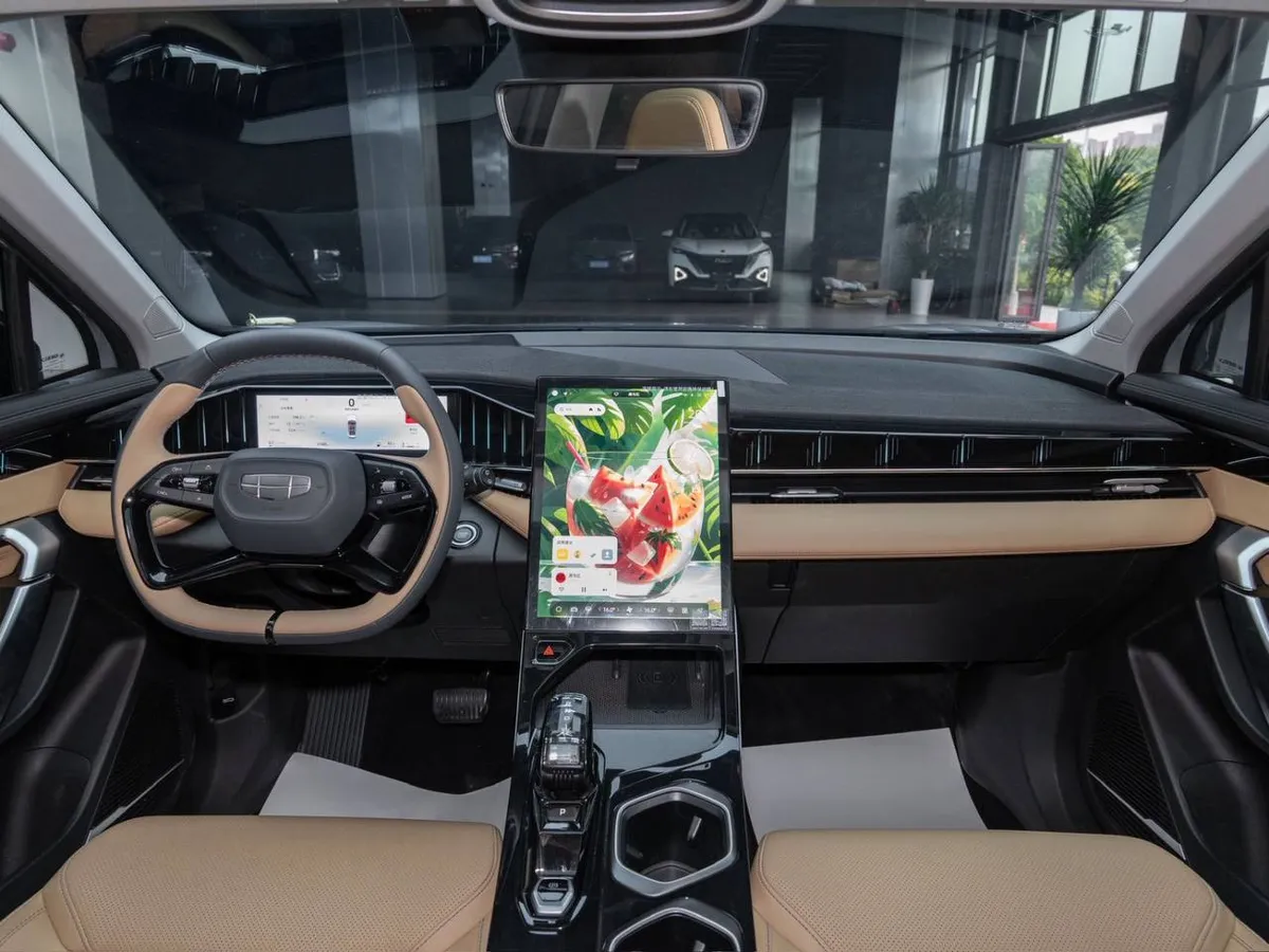 GEELY BOYUE L 2023