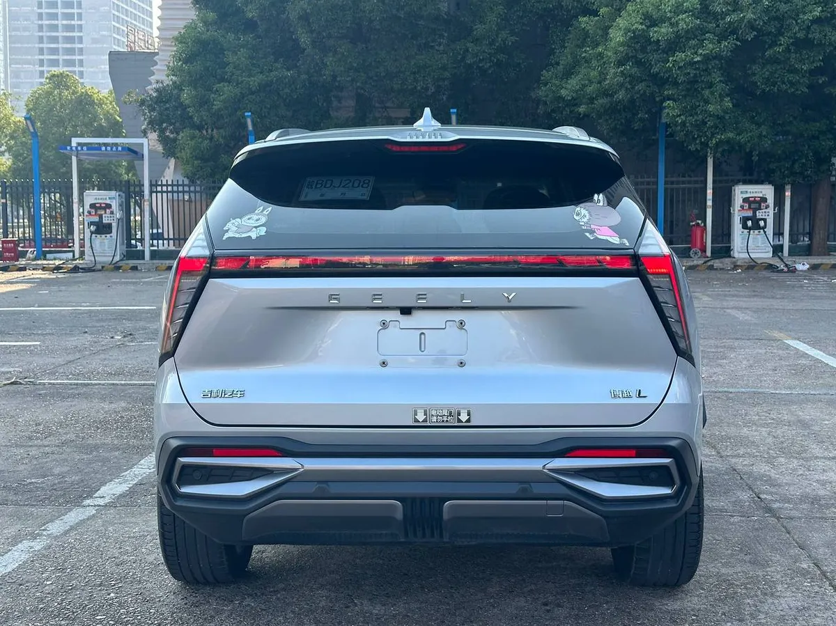 GEELY BOYUE L 2022