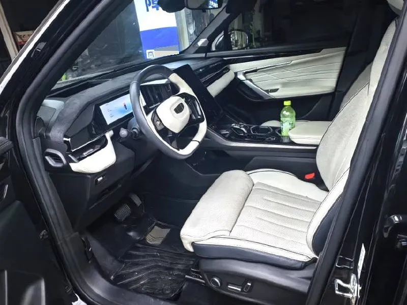 GEELY BOYUE L HI-F 2022