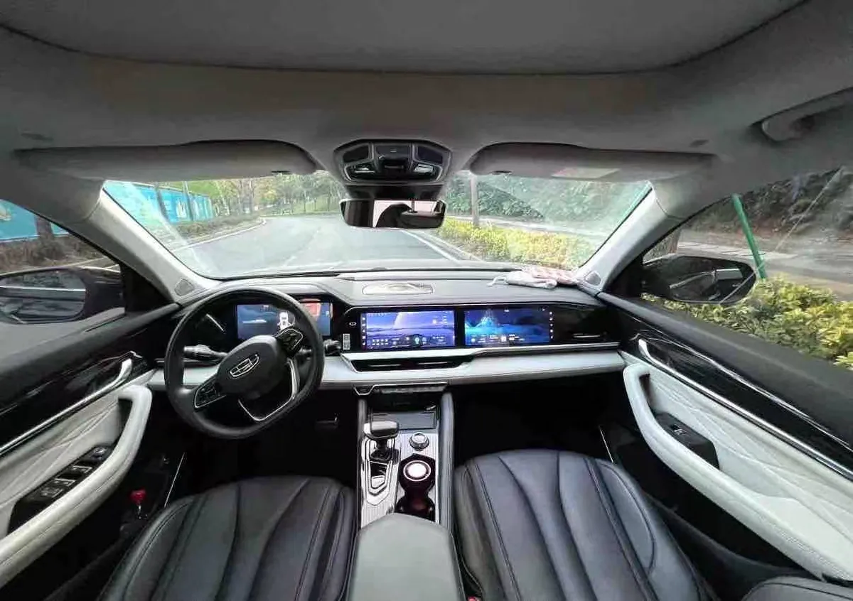 GEELY MONJARO 2023