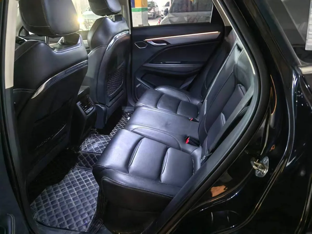 GEELY TUGELLA 2021
