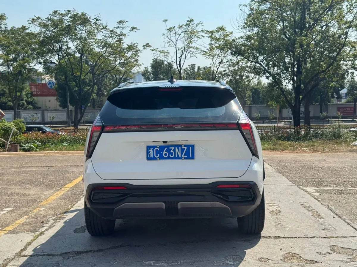 GEELY BOYUE L 2022