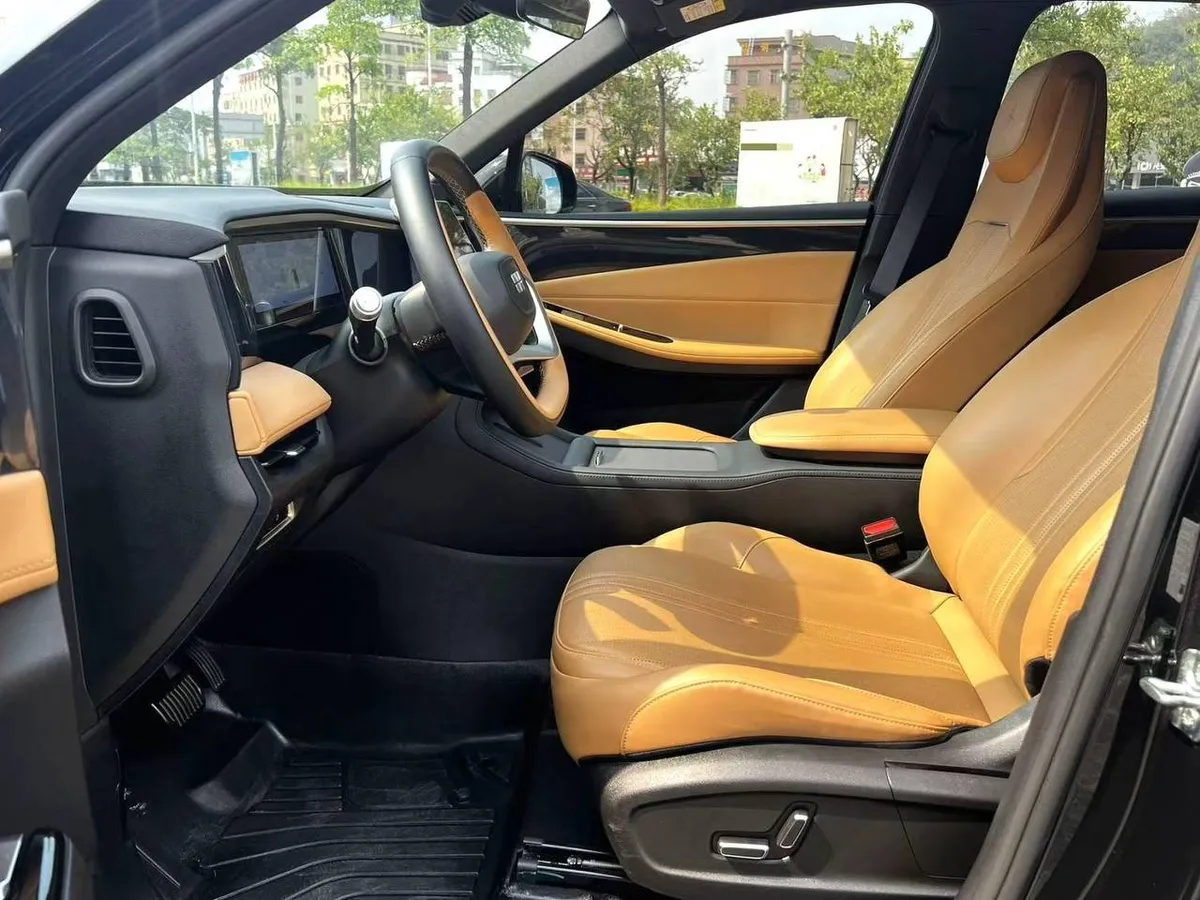 GEELY GALAXY L7 EM-I 2024
