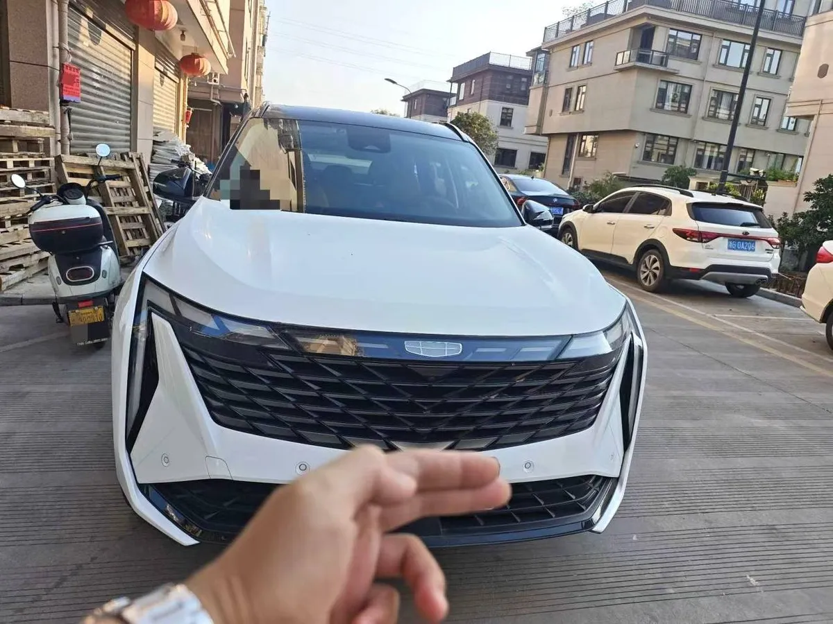 GEELY BOYUE L 2022