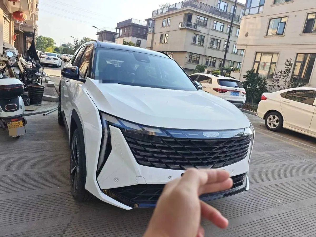 GEELY BOYUE L 2022