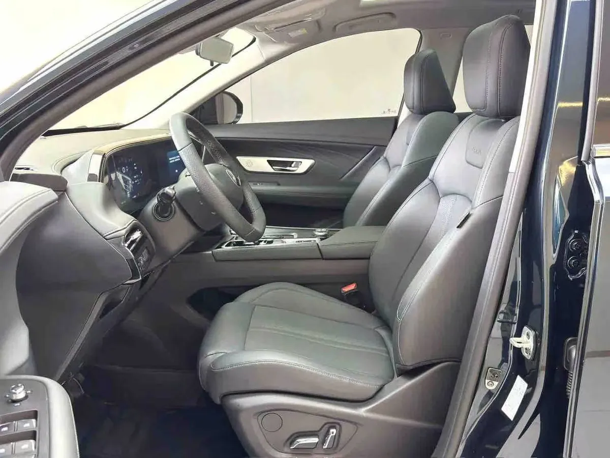DONGFENG HUGE 2022