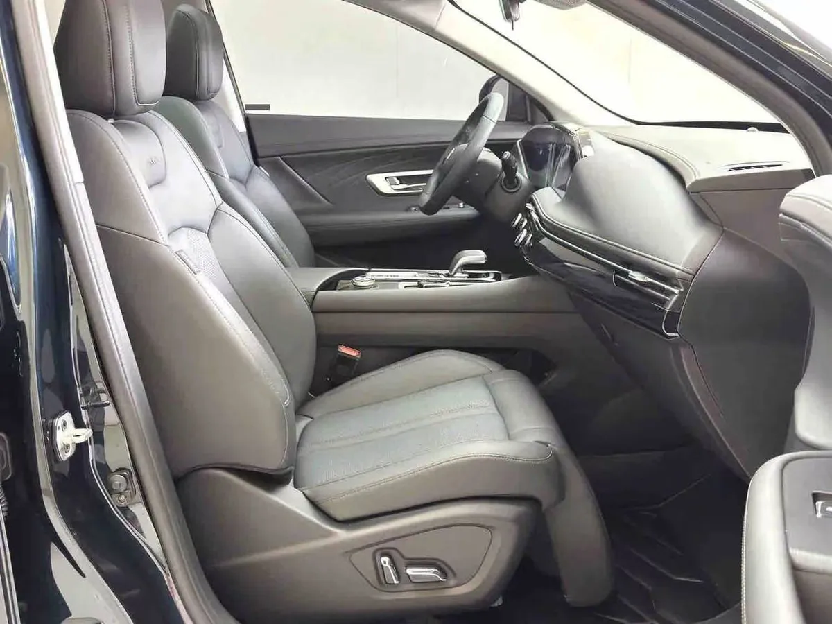 DONGFENG HUGE 2022