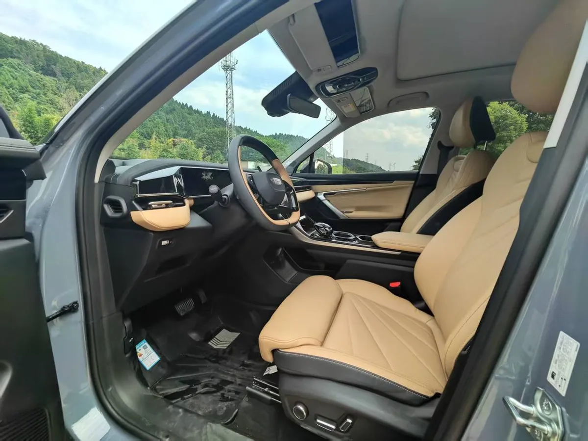 GEELY BOYUE L 2022