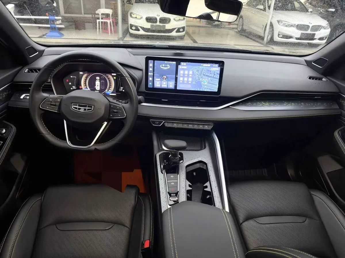 GEELY XINGRUI 2023