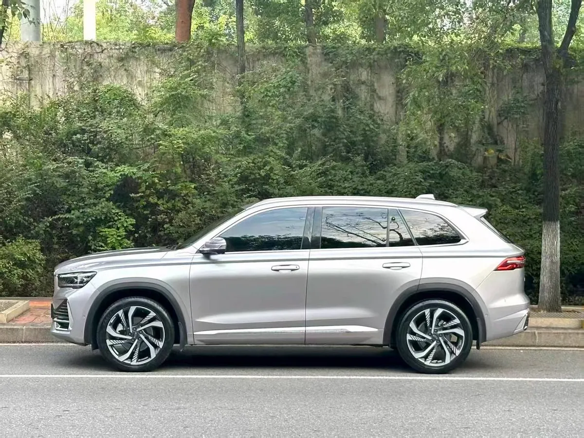 GEELY XINGYUE L 2022
