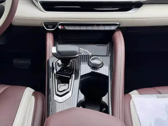 GEELY MONJARO 2022