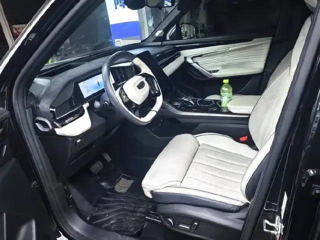 GEELY BOYUE L HI-F 2022