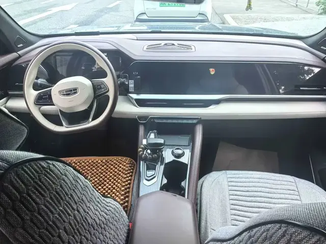 GEELY MONJARO 2022