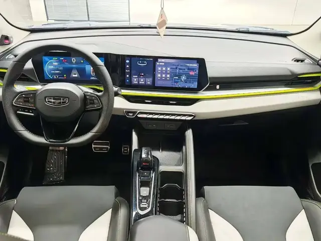 GEELY BOYUE COOL 2022