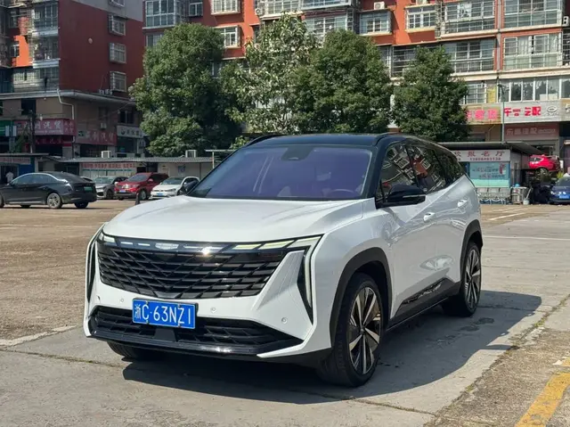 GEELY BOYUE L 2022