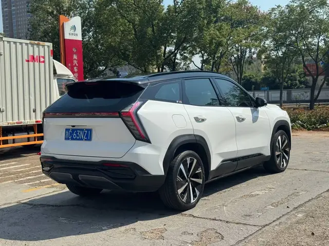 GEELY BOYUE L 2022