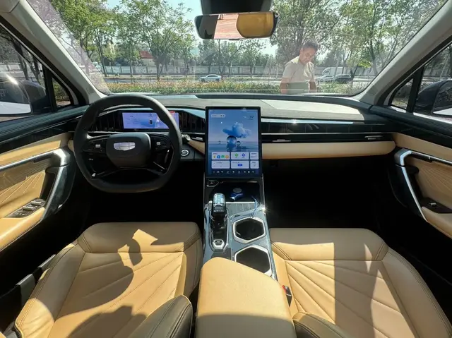 GEELY BOYUE L 2022