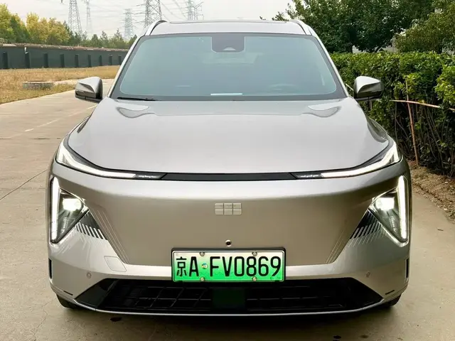 GEELY GALAXY L7 EM-I 2024