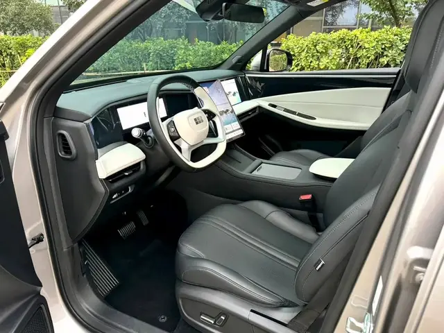 GEELY GALAXY L7 EM-I 2024